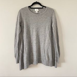 Neiman Marcus Cashmere Gray Sweater